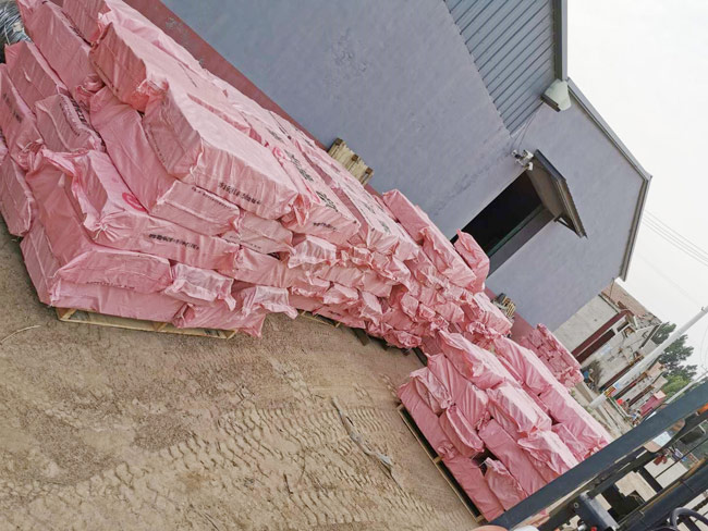 大量庫存及裝車