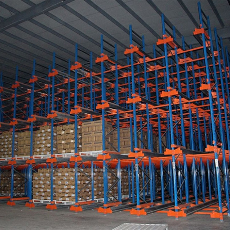 重型,貫通式,穿梭式倉(cāng)儲(chǔ)貨架的托盤要怎么選擇